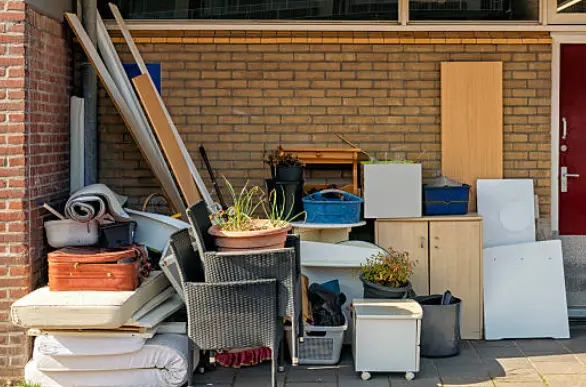 Garage and storage junk removal in Dubai
